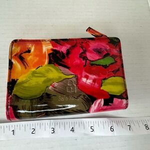 Safekeeper Tri-Fold Zipper Vinyl Floral‎ Wallet